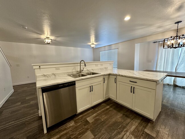 Building Photo - 5186 W Koppers Ln