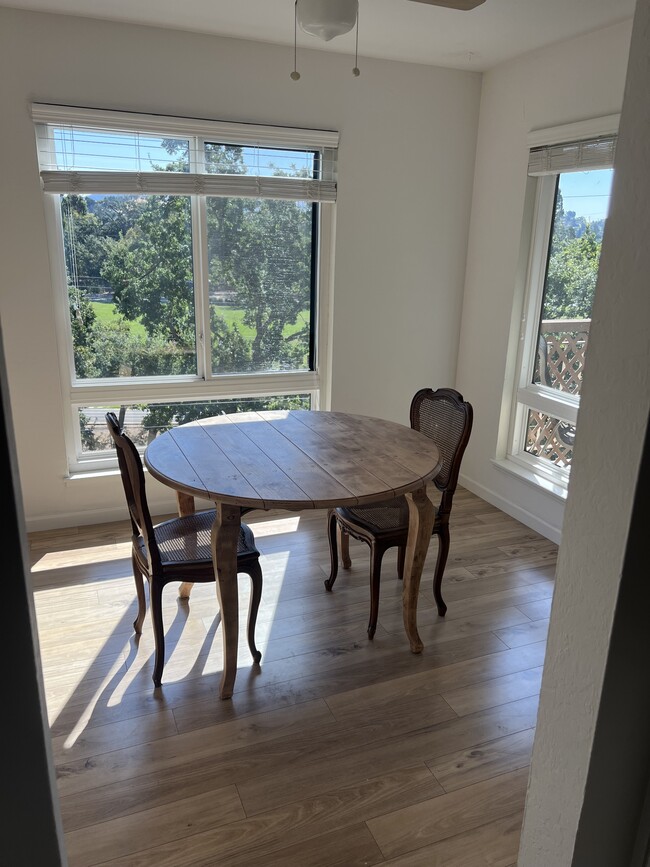 Dining room - 310 N Civic Dr