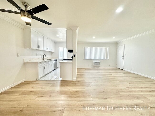 Foto del edificio - 6025 Whitsett Ave