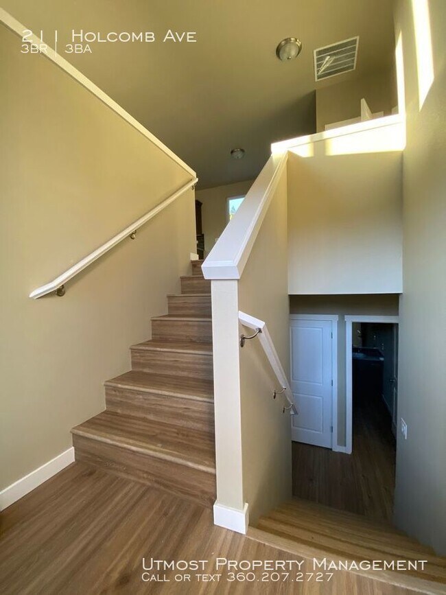 Foto del edificio - 211 Holcomb Ave