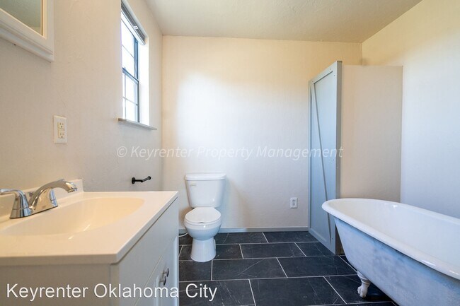 Foto del edificio - 3 br, 2 bath House - 2129 N Dobbs Rd