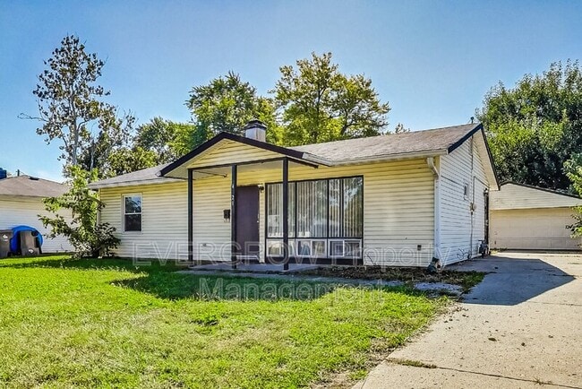 Building Photo - 4921 Elaine St