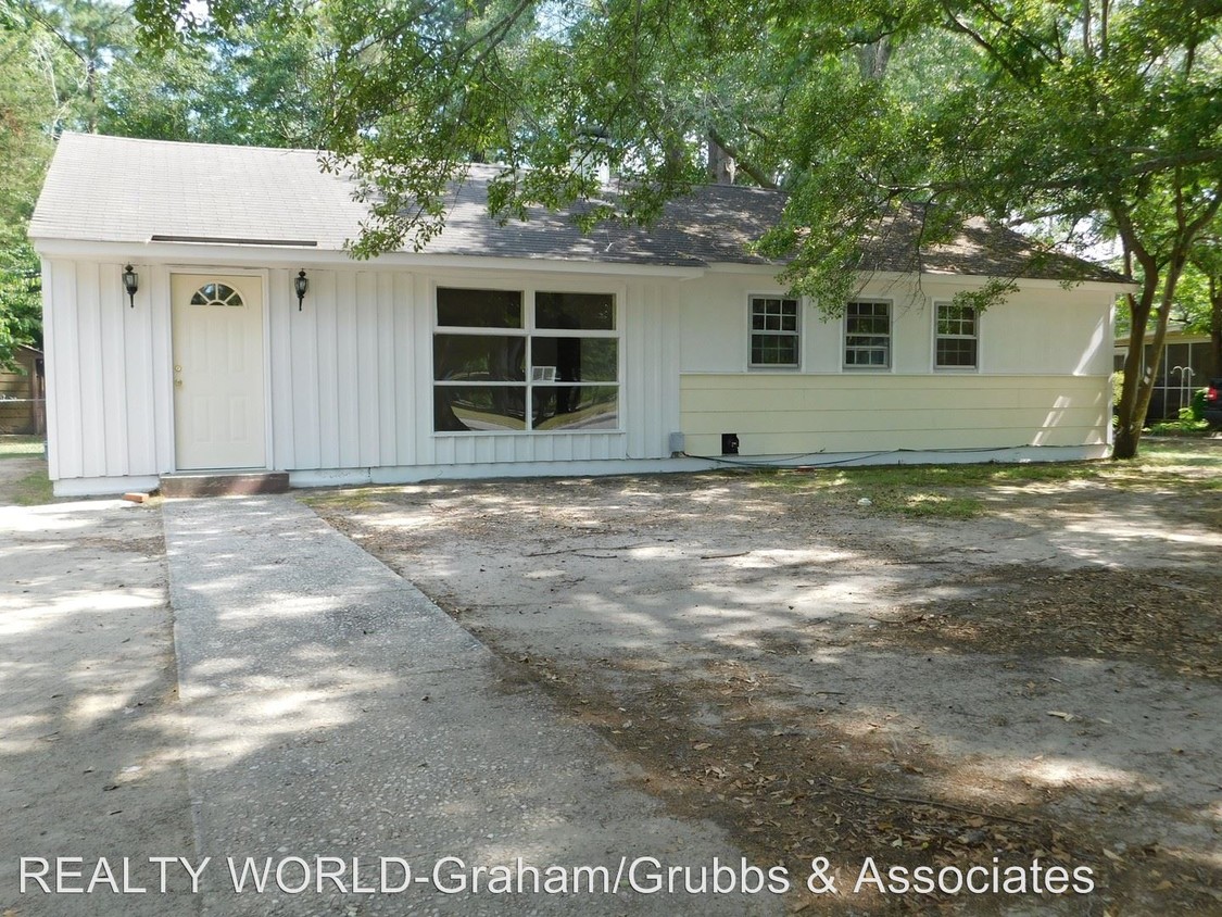 Primary Photo - 4 br, 2 bath House - 1162 South Pine Street