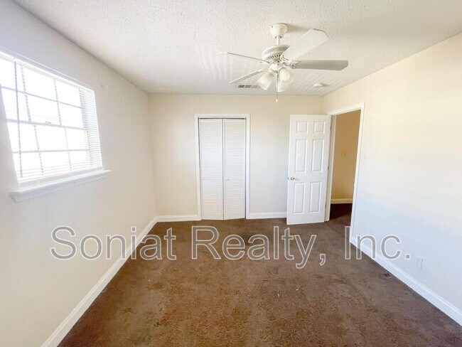 Building Photo - 3609 Golden Drive