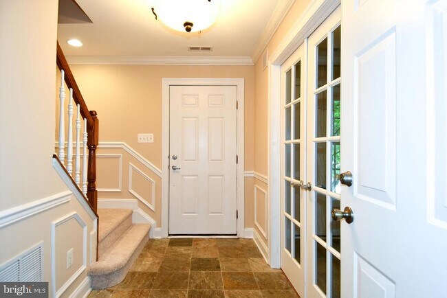 Foto del edificio - 589 Cedar Spring St