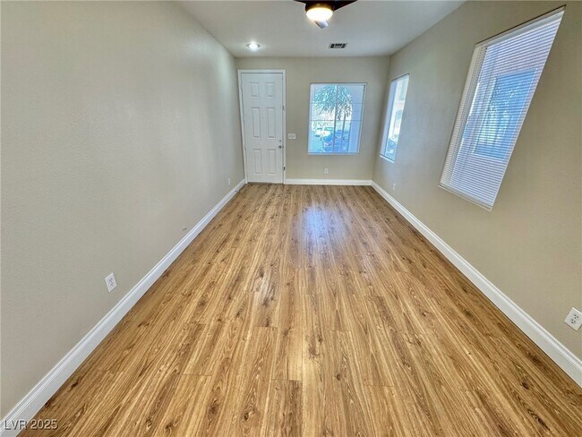 Foto del edificio - 10992 Scotch Rose St