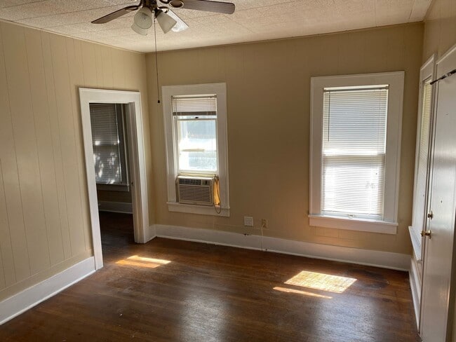 Foto del edificio - ONE BEDROOM ONE BATH