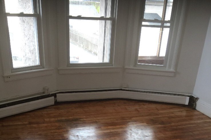 Foto principal - 182 Wheeler Ave