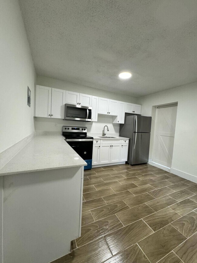 Foto del edificio - 2340 SW 19th Ave