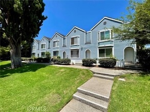 Building Photo - 285 E Villa St
