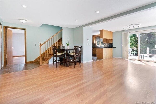 Building Photo - 25 Walcott Green