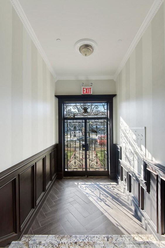 555 Eastern Pkwy Unit 3B, Brooklyn, NY 11216 Room for Rent in