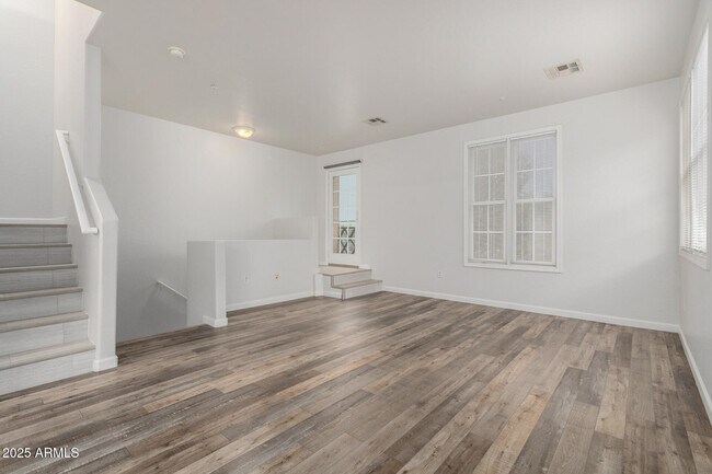 Foto del edificio - 1634 E Canyon Creek Dr