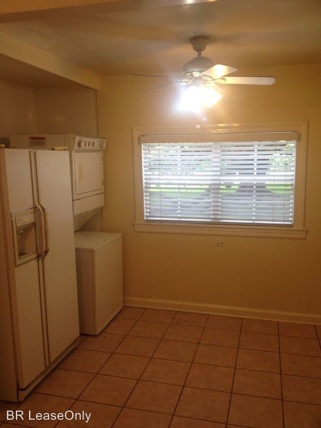 Building Photo - 3 br, 2 bath House - 5024 Bluebonnet Rd.