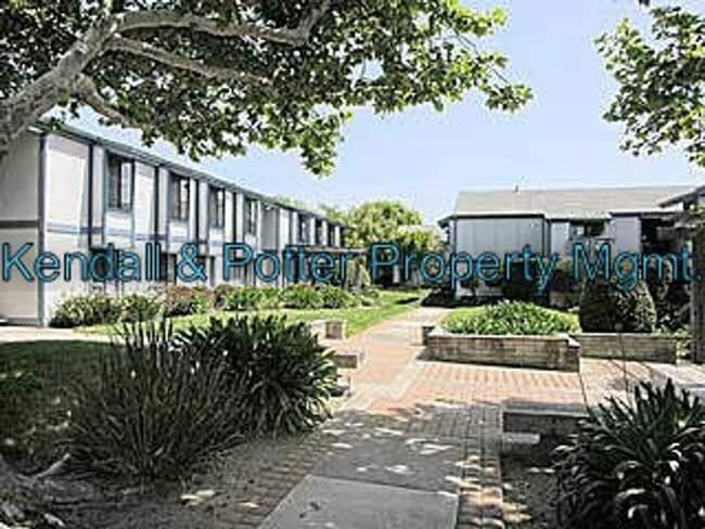 Foto del edificio - 2 Bedroom Condo In The Villas Of Capitola! - MOVE-IN PROMO - $1,000 OFF FIRST MONTH'S RENT WITH M...