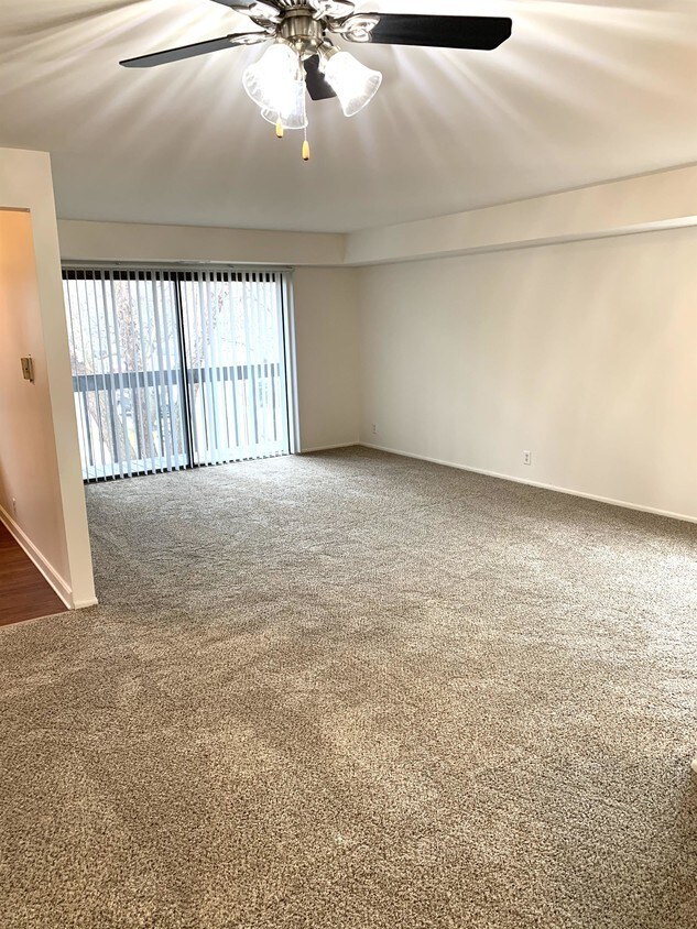 Foto principal - 1161 W Wilson St