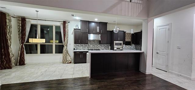 Foto del edificio - 7335 Ridgepoint Dr