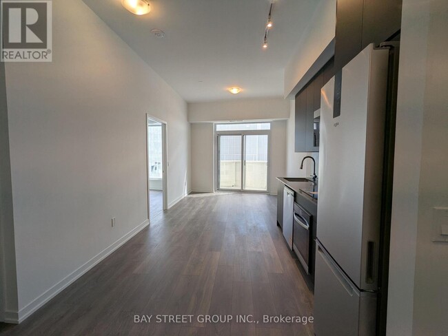 Building Photo - 10-2710 Abeja St