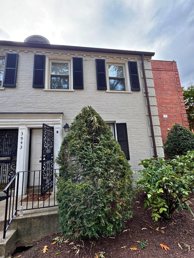 Photo - Welcome to your new 2 level TH style apartment home