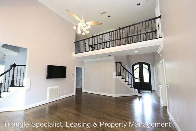 Building Photo - 5 br, 4.5 bath House - 4407 White Chapel Way