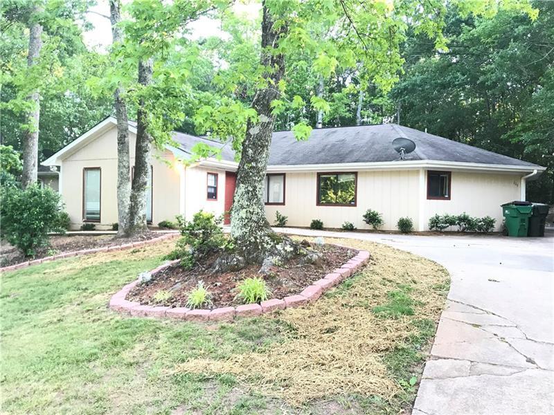 Primary Photo - 209 Hillcrest Dr