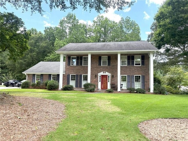 Building Photo - 1150 Falstaff Dr