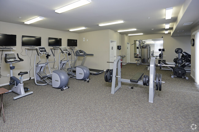 Gimnasio - Brookledge Apartments