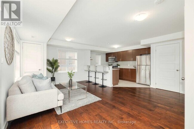 Photo du bâtiment - 361 Lancaster St W