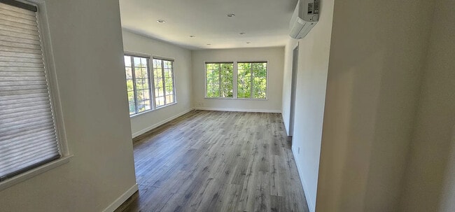 Building Photo - 3622 Stancrest Dr