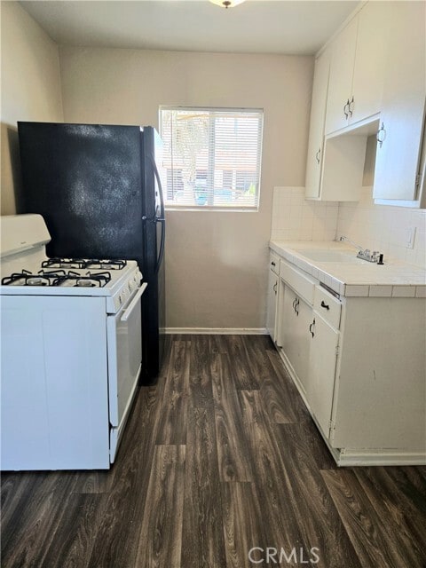 Building Photo - 981 W Kimball Ave