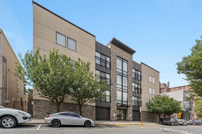 Foto del edificio - 125 70th St