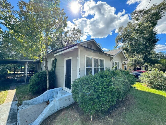 Foto del edificio - House for rent