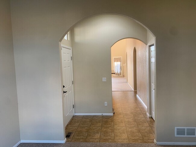 Photo - Gorgeous 7 Bed/3.5 Bath Home for Rent in C...