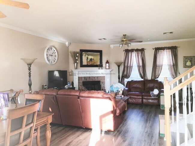 Foto del edificio - 4-Bedroom House for Rent in Harker Heights