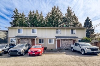 Building Photo - 14131 Admiralty Way