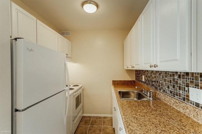 Building Photo - 2 br, 1 bath  - 1213 Nelson St