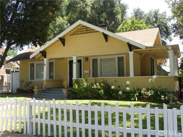 Building Photo - 846 N Wilson Ave