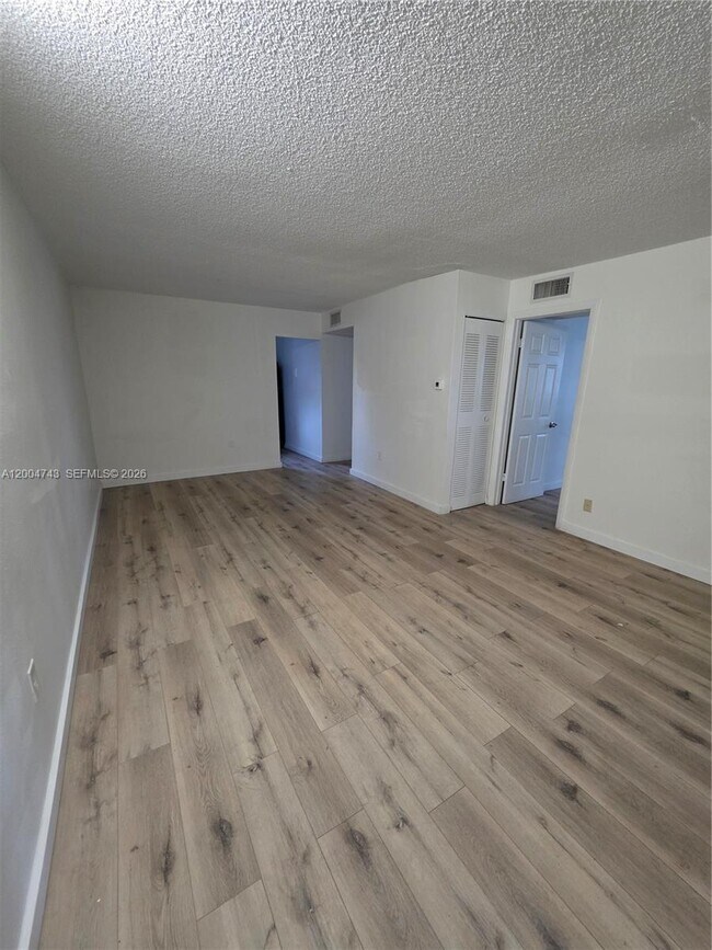 Foto del edificio - 1111 NW 19th Ave