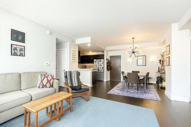 Building Photo - 1450 Washington St