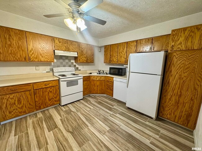 Building Photo - 4211 US-6