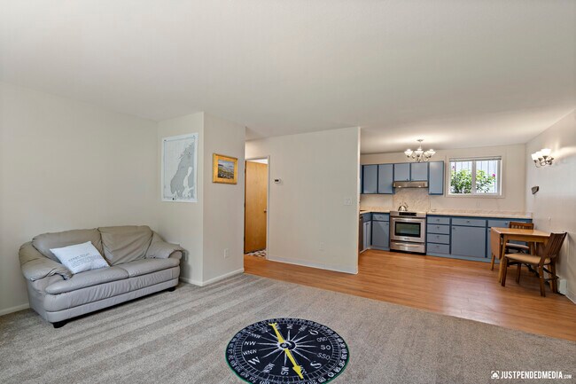 Building Photo - Downtown Classics