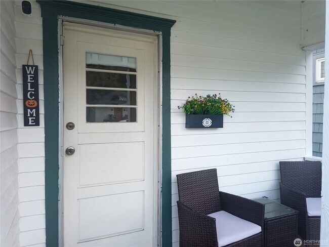 Foto del edificio - 5Bd 1.75Ba Home located in Hoquiam Move in...