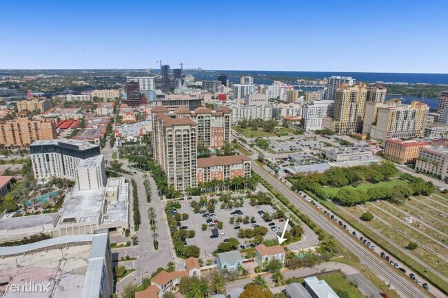 Foto del edificio - 2 br, 2.5 bath Townhome - 509 M Street