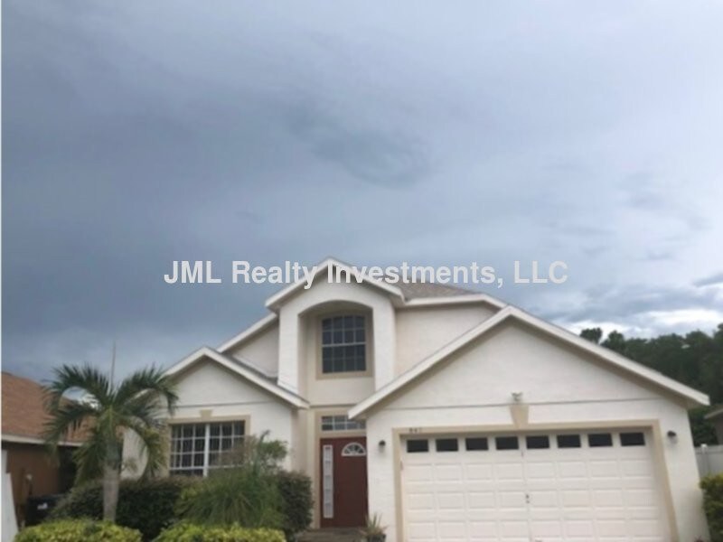 Foto principal - 4bedroom home w Fenced yard $2650 lawn ser...
