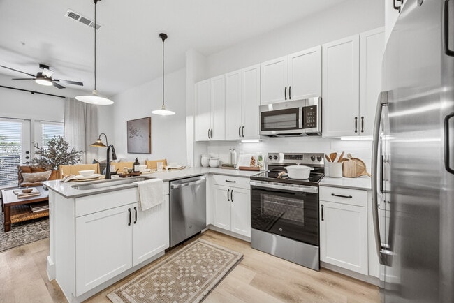 Building Photo - The Dalton