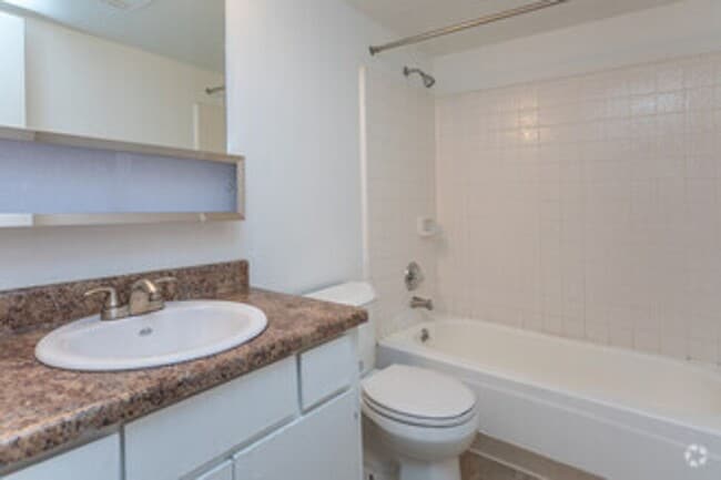 Foto del edificio - **MOVE IN SPECIAL**  Come and apply today!!
