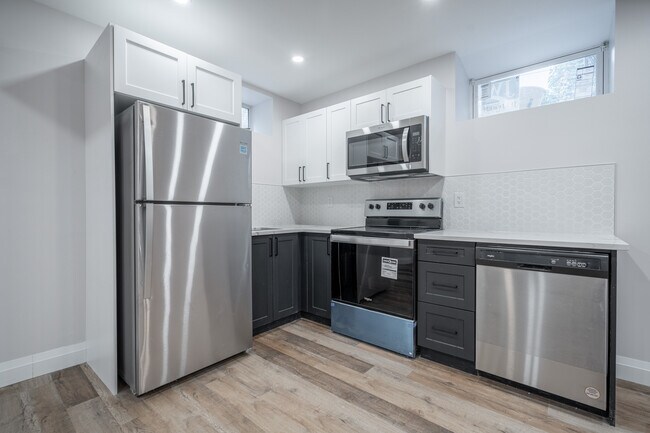 Photo du bâtiment - Spacious 2 Bedroom