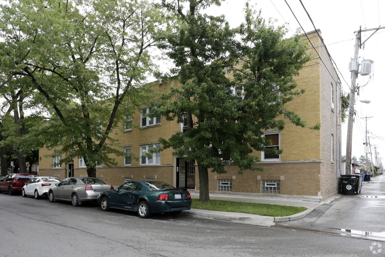 Building Photo - 3054 N Luna Ave