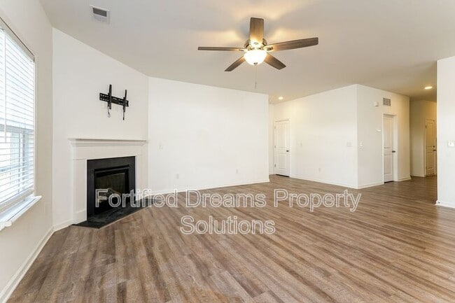 Building Photo - 254 Tally Mdw Ct