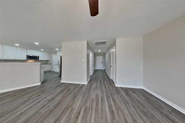 Foto del edificio - 7734 Pasture Bend Ln